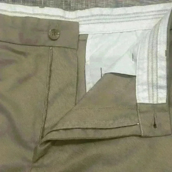 GREG NORMAN Golf Performance Shorts Mens Sz 38 Khaki Casual Dad Blokecore READ - Picture 3 of 14